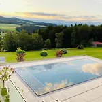 Haus Vogl - Mit Priv. Sauna Und Traumhaften Salzwasser-pool Apartament Anger