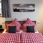 Appartement Haus Vogl - Mit Priv. Sauna Und Traumhaften Salzwasser-pool Anger