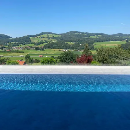 Haus Vogl - Mit Privater Sauna Und Beheizten Salzwasser Pool In Panoramalage Und Naehe Zu Salzburg Und Berchtesgaden
