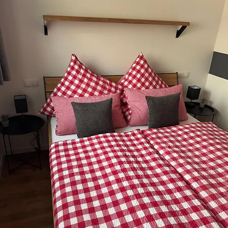 Haus Vogl - Mit Privater Sauna Und Beheizten Salzwasser Pool In Panoramalage Und Naehe Zu Salzburg Und Berchtesgaden Appartement