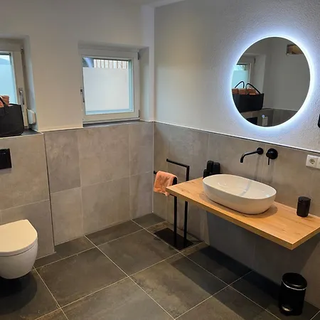 Haus Vogl - Mit Privater Sauna Und Beheizten Salzwasser Pool In Panoramalage Und Naehe Zu Salzburg Und Berchtesgaden Appartement *