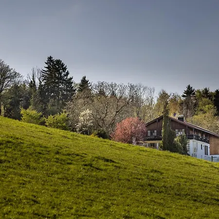 Haus Vogl - Mit Privater Sauna Und Beheizten Salzwasser Pool In Panoramalage Und Naehe Zu Salzburg Und Berchtesgaden Appartement *